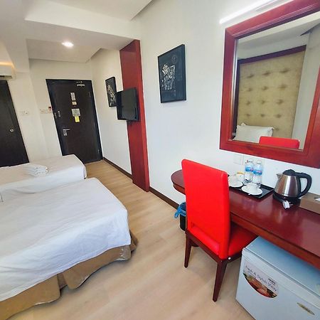 Celyn City Hotel Kota Kinabalu Exterior photo