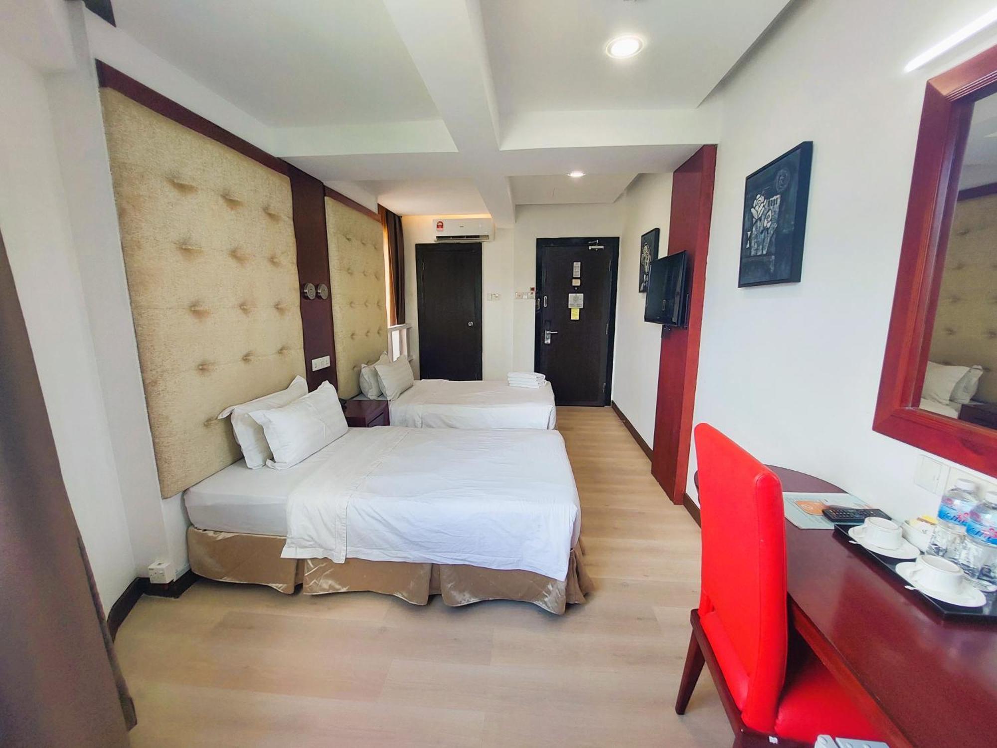 Celyn City Hotel Kota Kinabalu Exterior photo