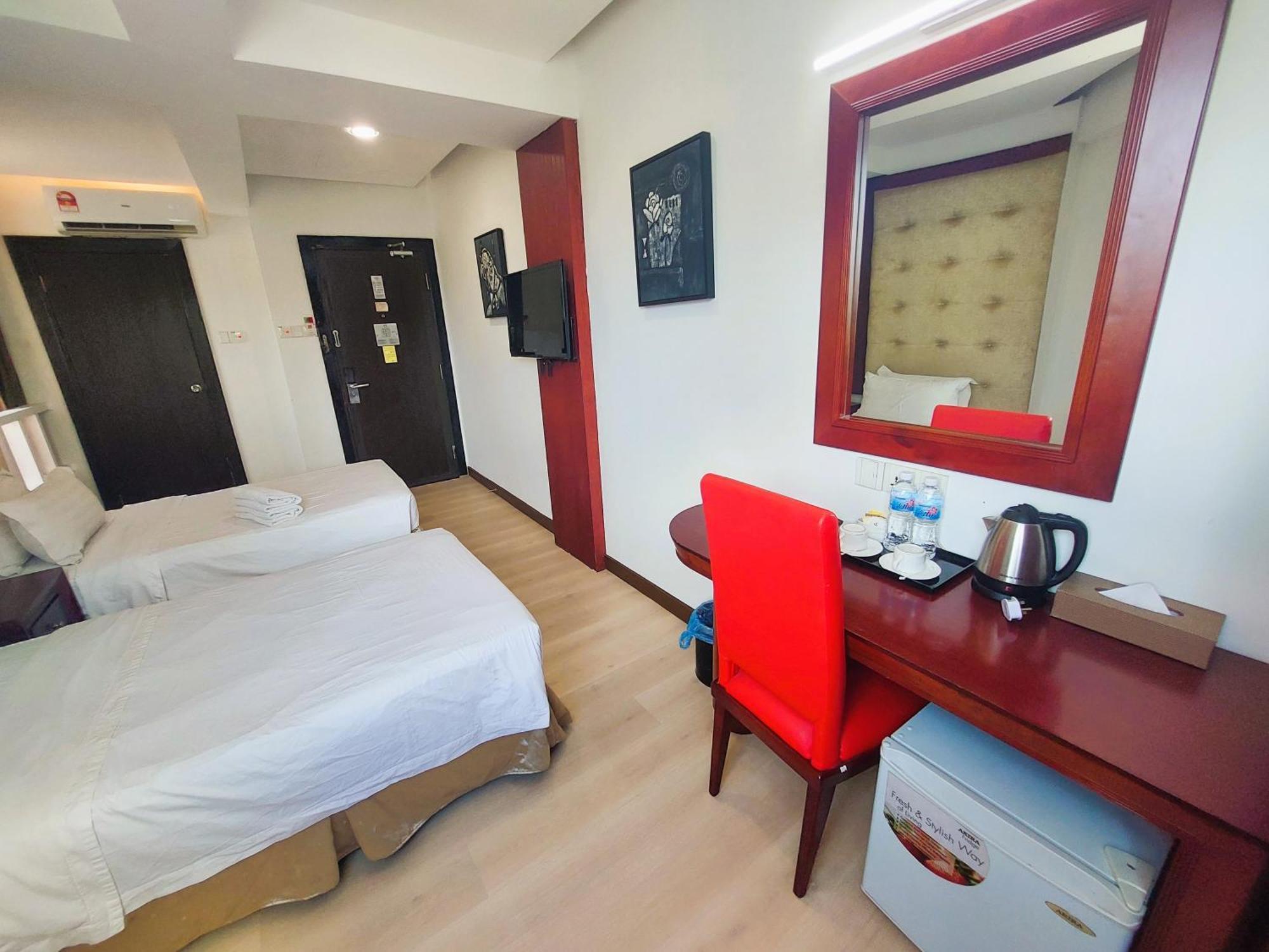 Celyn City Hotel Kota Kinabalu Exterior photo